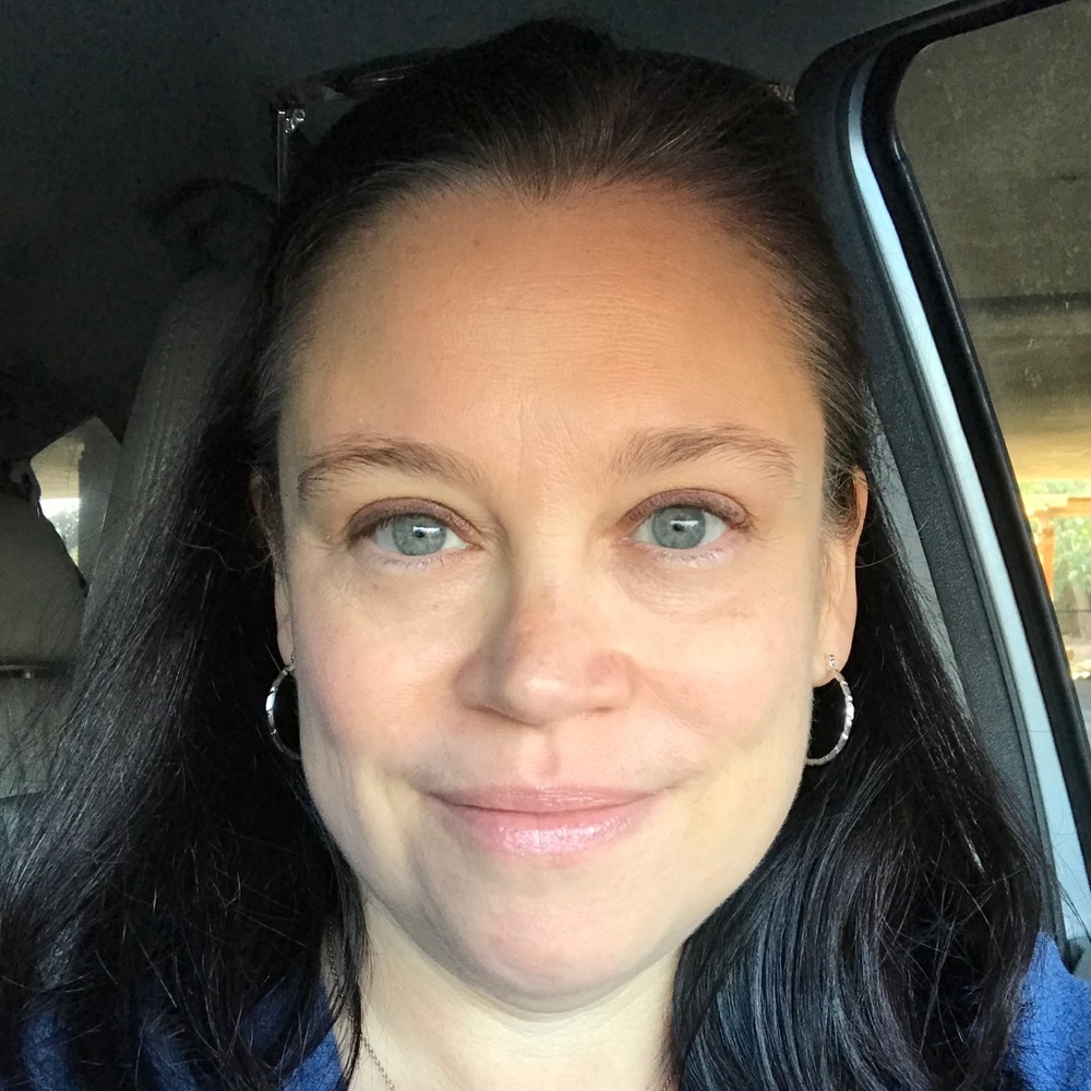 Meet your Posher, Jennifer